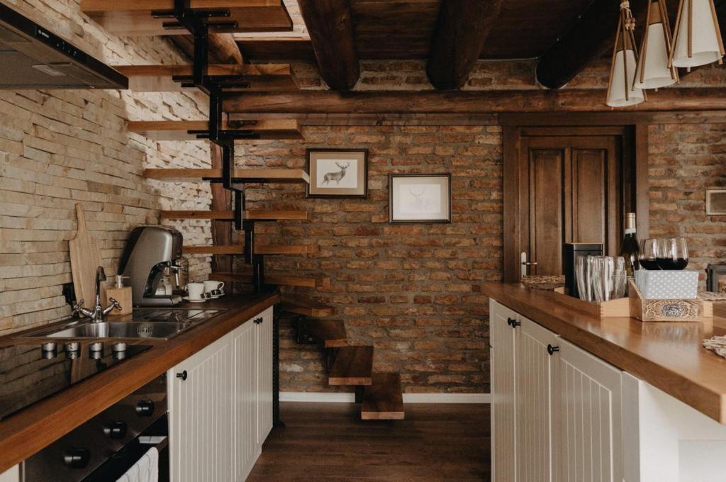 Honey Home Бистрица Экстерьер фото